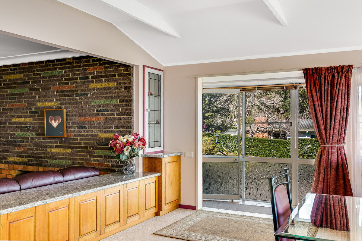 1 Glendower Street, Mount Lofty QLD 4350, Mount Lofty - Thumbnail 4