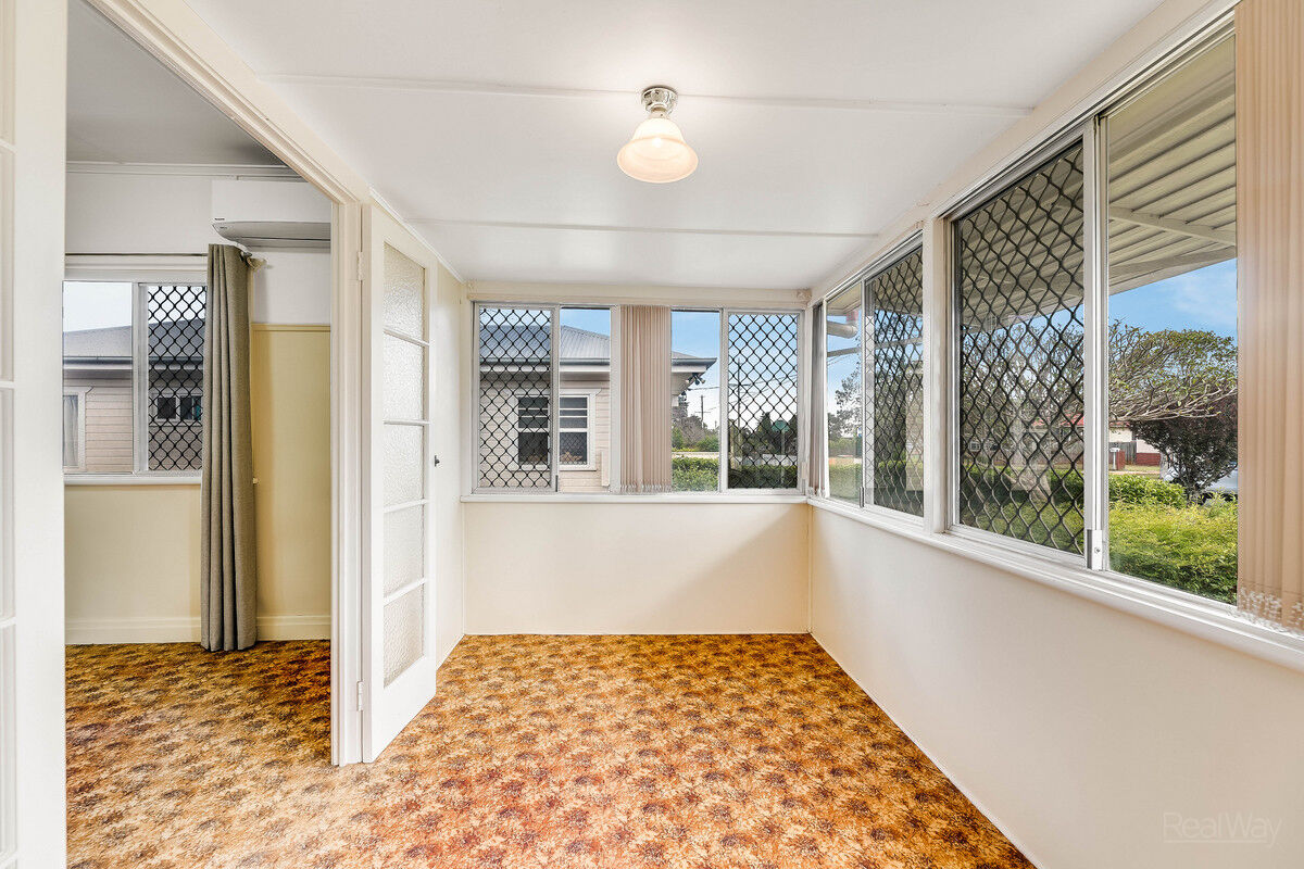 19 Buckland Street, Harristown QLD 4350, Harristown - Thumbnail 4