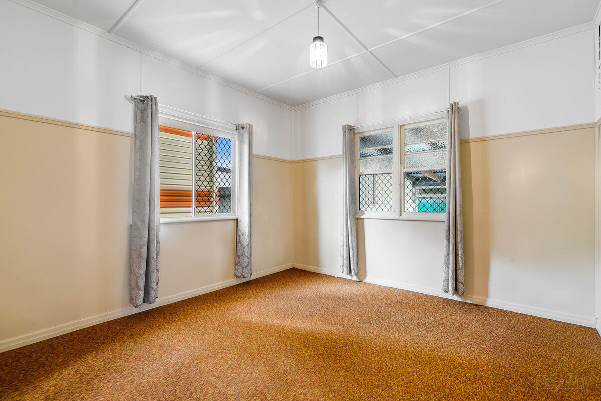 19 Buckland Street, Harristown QLD 4350, Harristown - Thumbnail 7