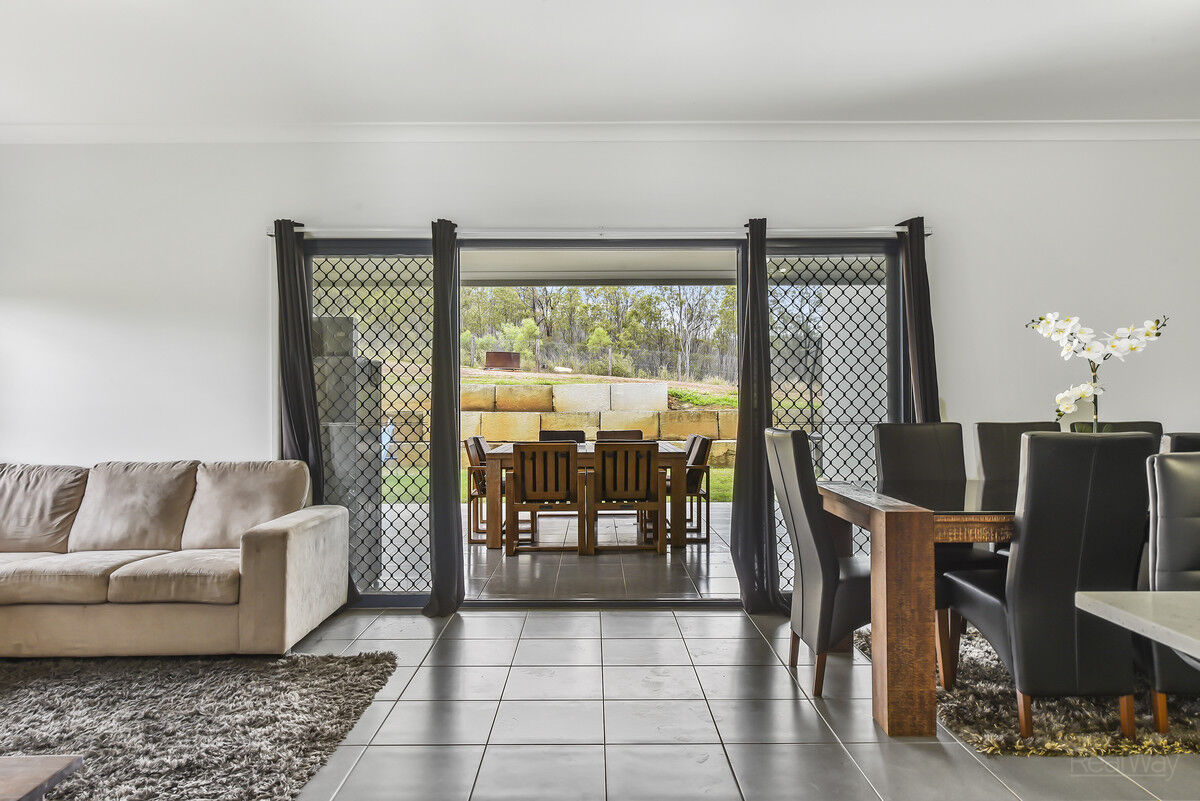 9 Greenwood Place, Withcott QLD 4352, Withcott - Thumbnail 3