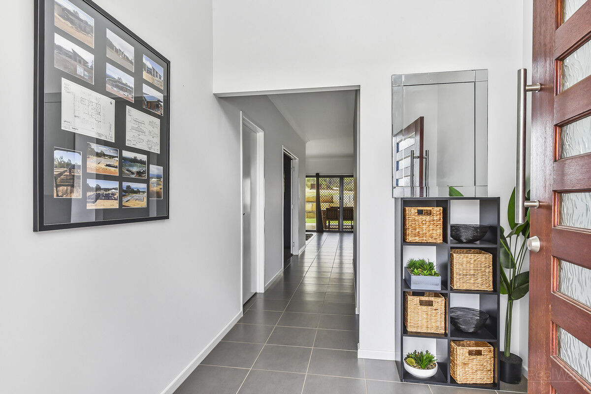 9 Greenwood Place, Withcott QLD 4352, Withcott - Thumbnail 2