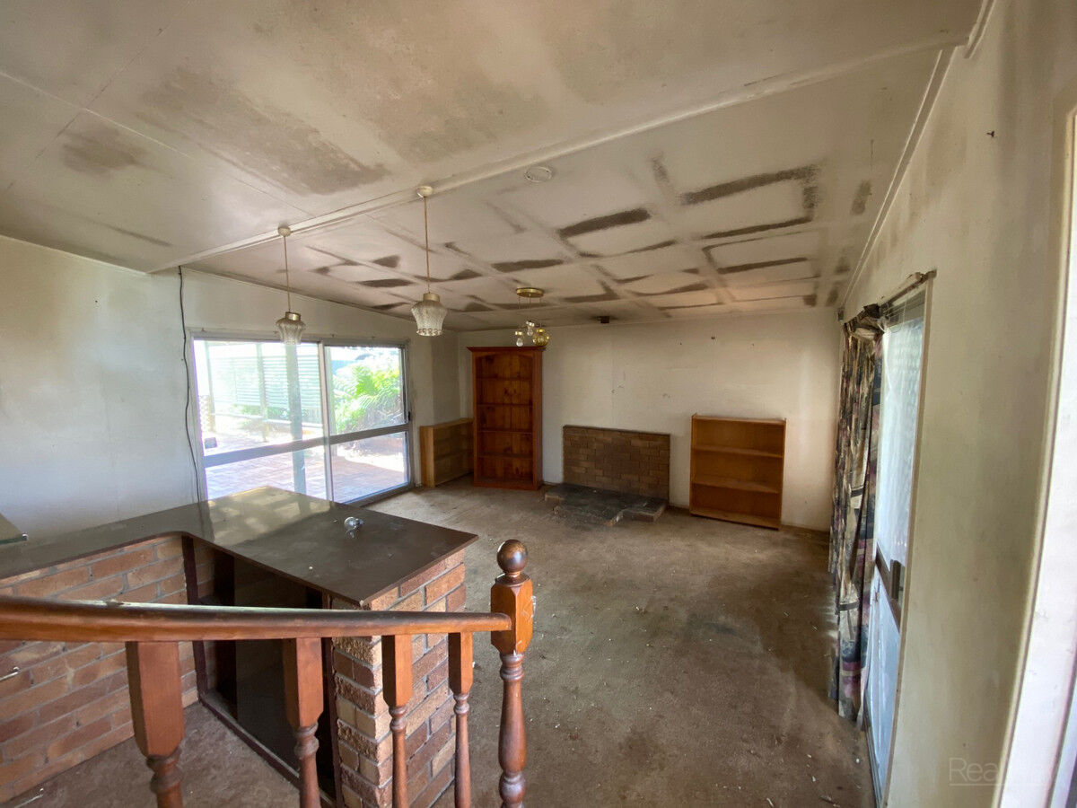 17 Coates Street, Kearneys Spring QLD 4350, Kearneys Spring - Thumbnail 2