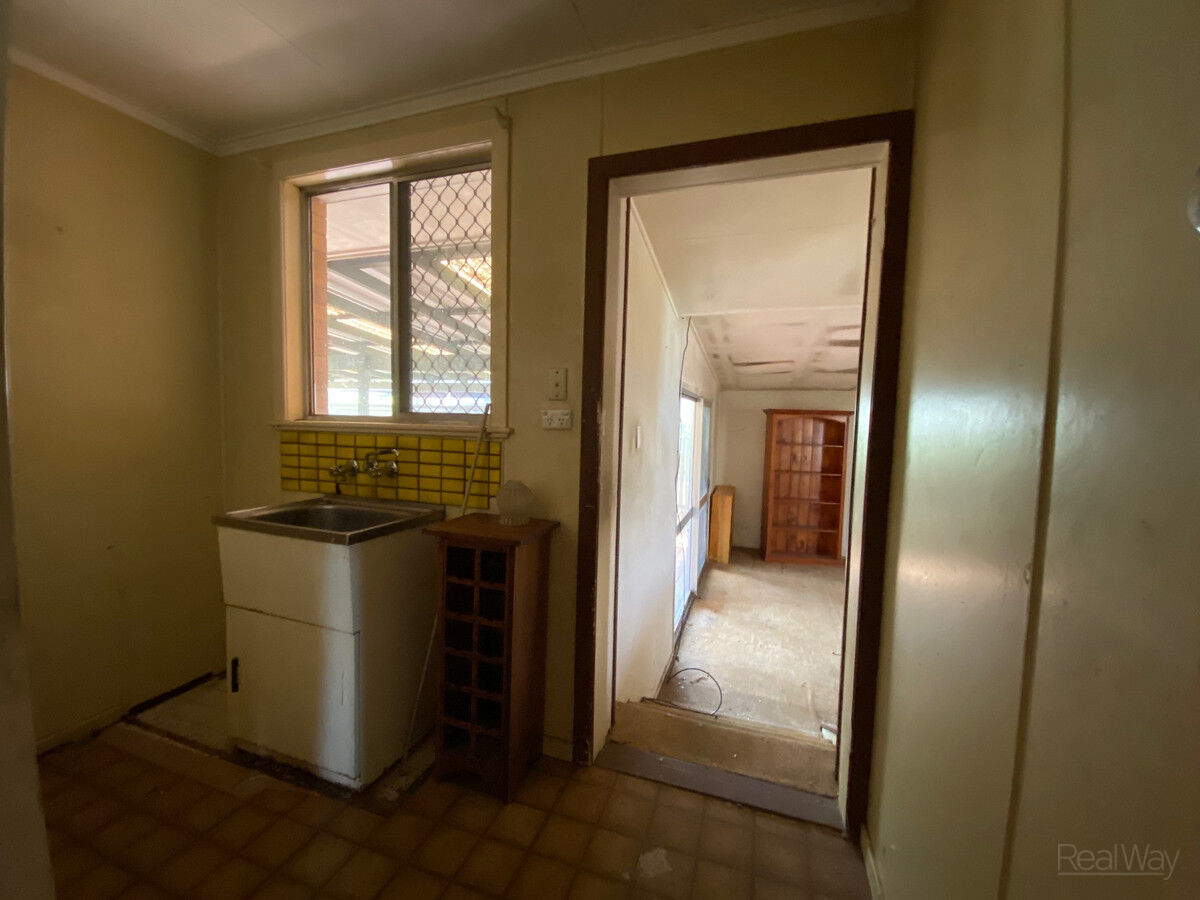 17 Coates Street, Kearneys Spring QLD 4350, Kearneys Spring - Thumbnail 7