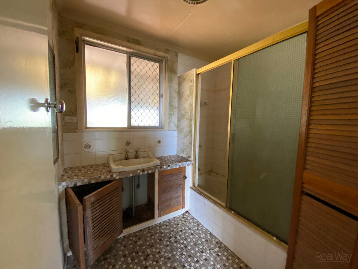 17 Coates Street, Kearneys Spring QLD 4350, Kearneys Spring - Thumbnail 6