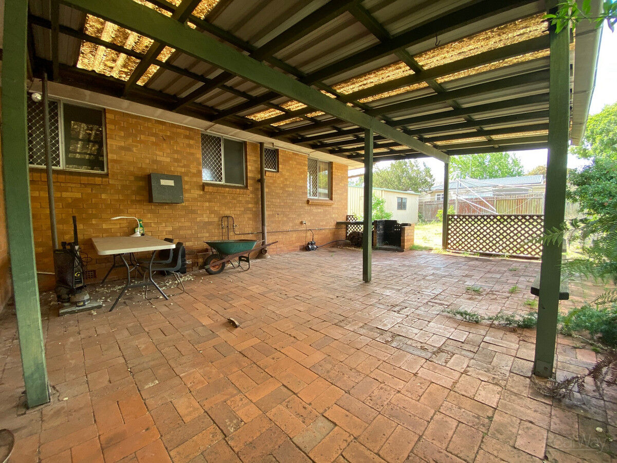 17 Coates Street, Kearneys Spring QLD 4350, Kearneys Spring - Thumbnail 8