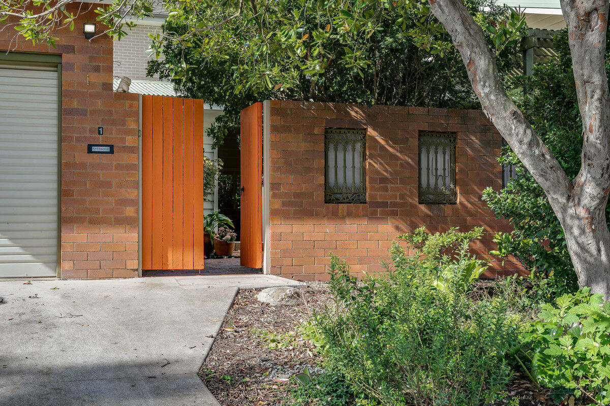 1 Alford Street, Mount Lofty QLD 4350, Mount Lofty - Thumbnail 2