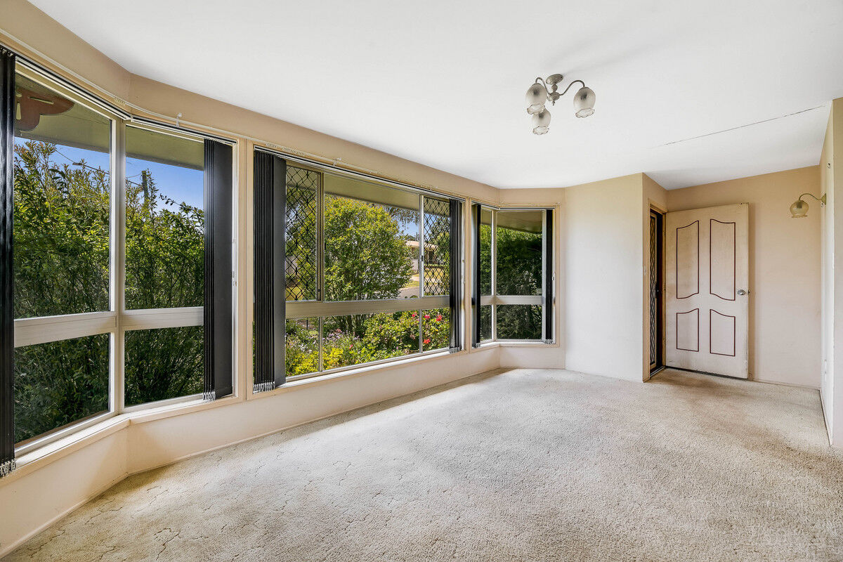 44 Blue Gum Drive, Newtown QLD 4350, Newtown - Thumbnail 2
