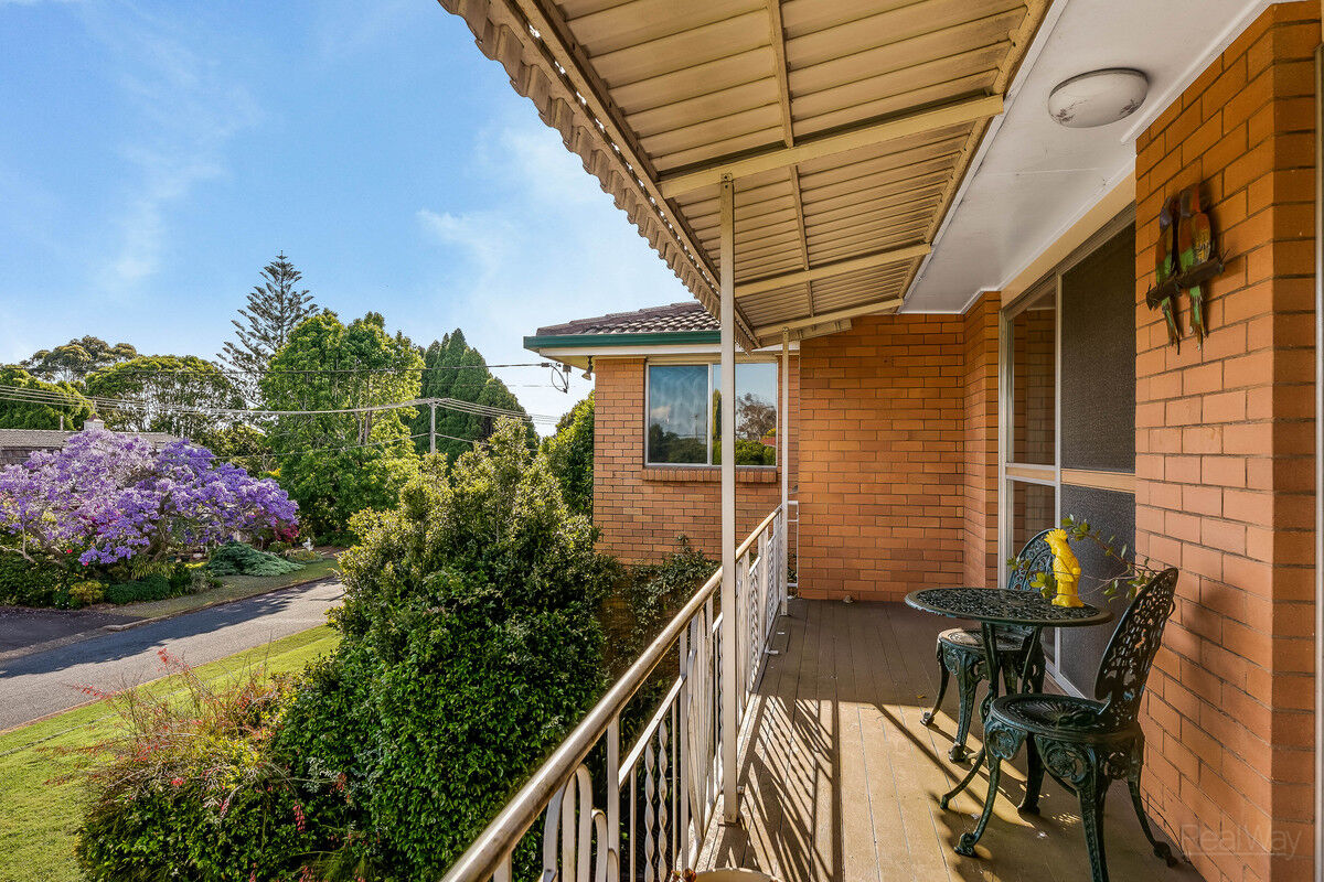 28 Barrymount Crescent, Mount Lofty QLD 4350, Mount Lofty - Thumbnail 2