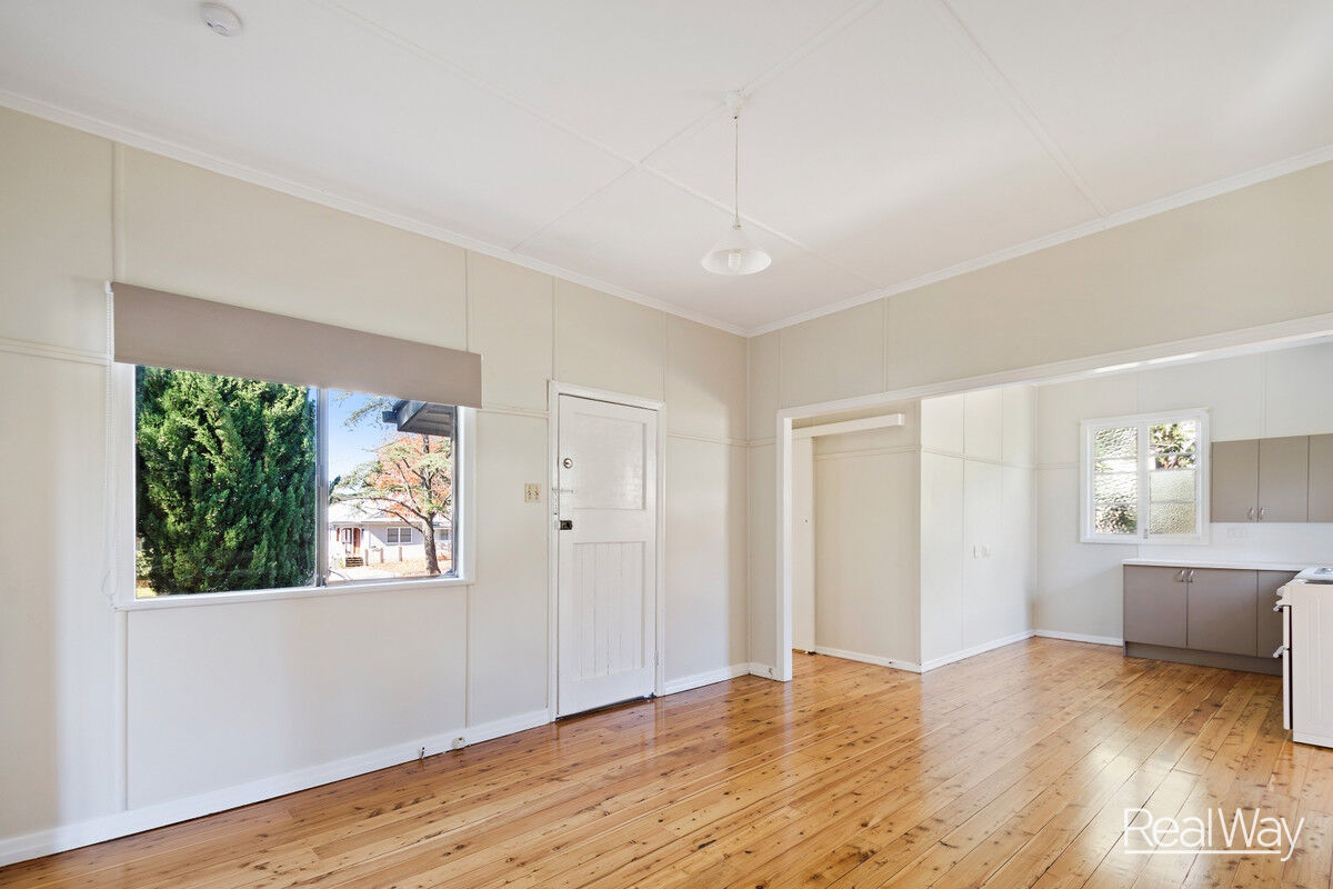 15 Ramsay Street, South Toowoomba QLD 4350, South Toowoomba - Thumbnail 5