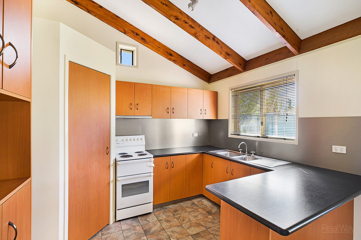 2 Belclaire Drive, WESTBROOK QLD 4350, Westbrook - Thumbnail 2