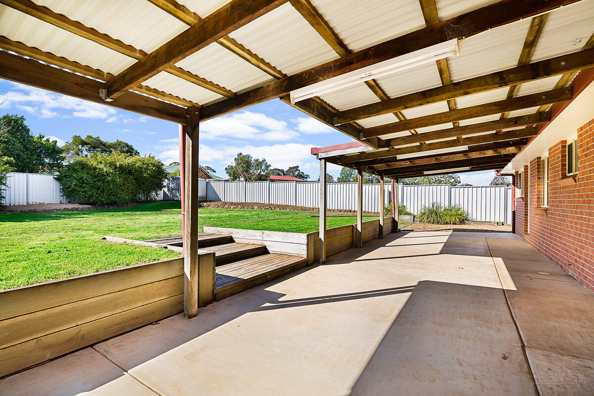 2 Belclaire Drive, WESTBROOK QLD 4350, Westbrook - Thumbnail 5
