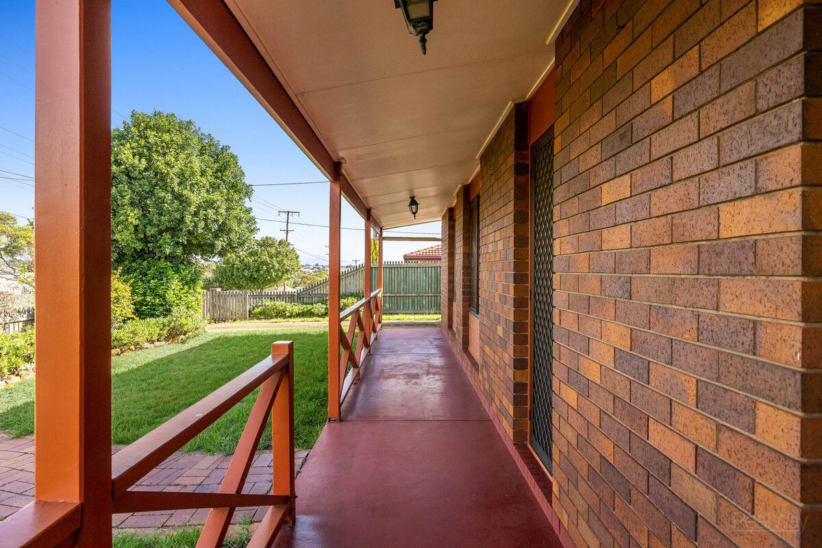 29A Hampton Street, Newtown QLD 4350, Newtown - Thumbnail 2