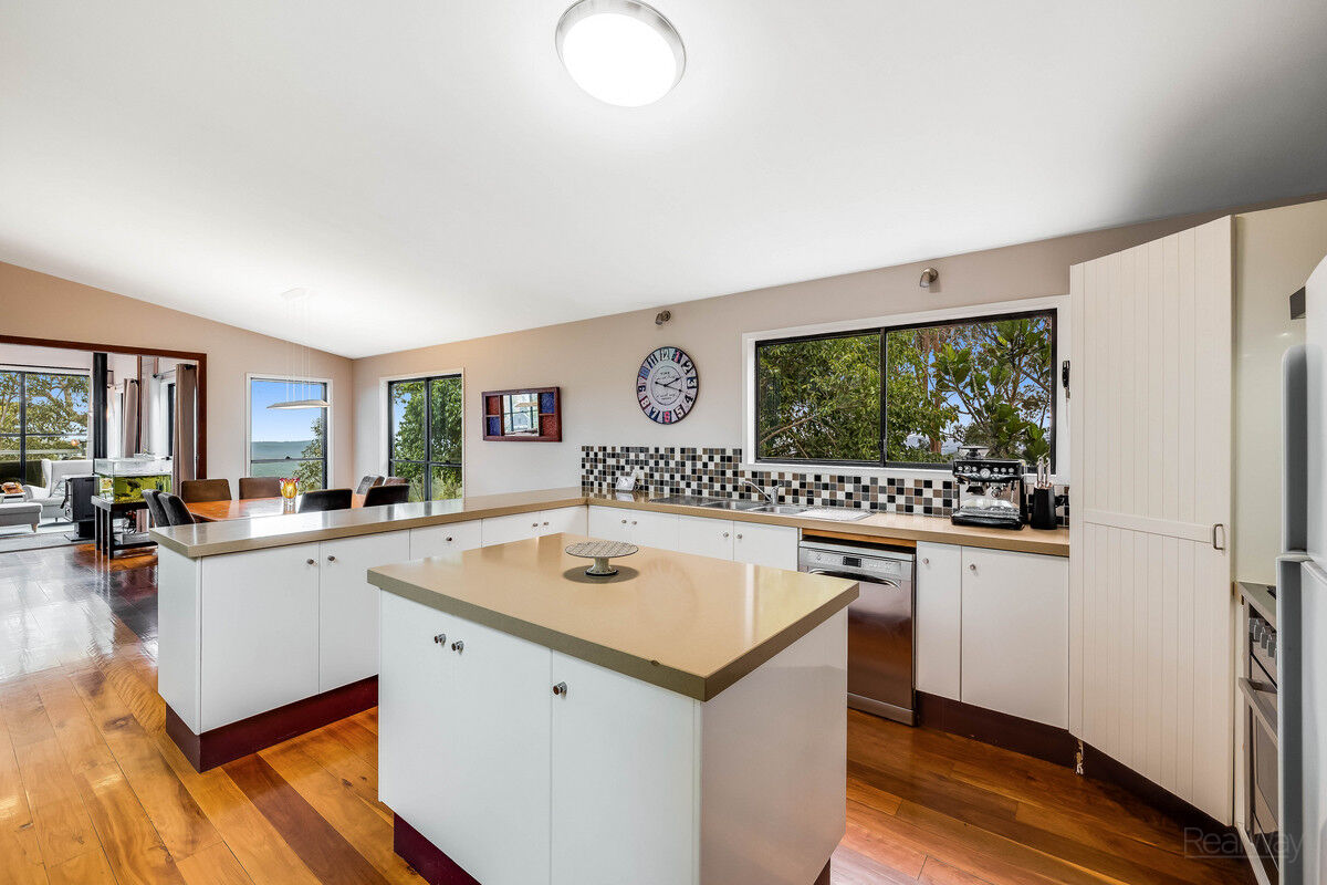325 Aberdein Road, Mount Luke QLD 4352, Mount Luke - Thumbnail 5
