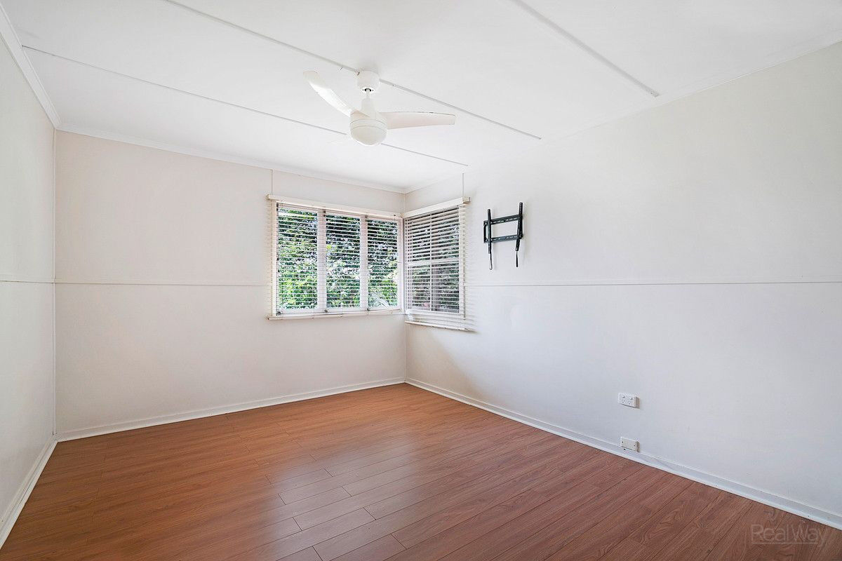 6 Guy Street, Newtown QLD 4350, Newtown - Thumbnail 7