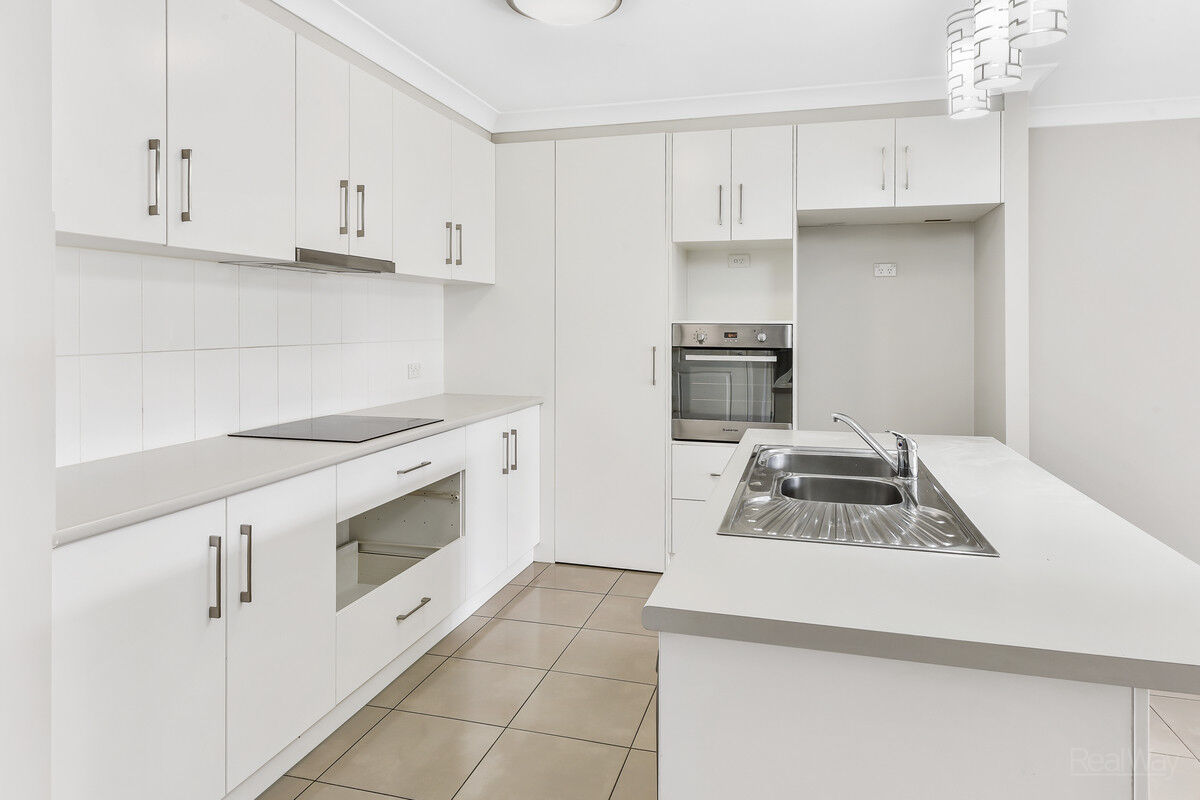 2 / 18 Tempest Drive, Glenvale QLD 4350, Glenvale - Thumbnail 2