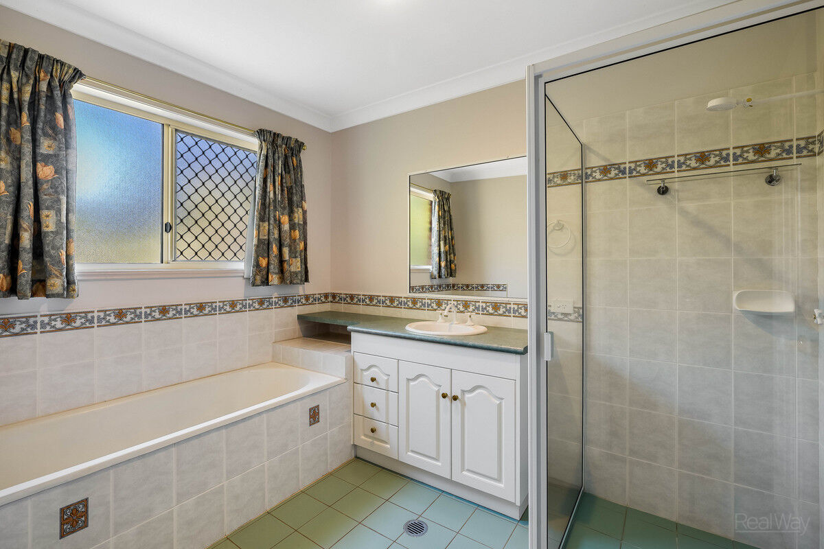 7 Littleton Drive, Highfields QLD 4352, Highfields - Thumbnail 5