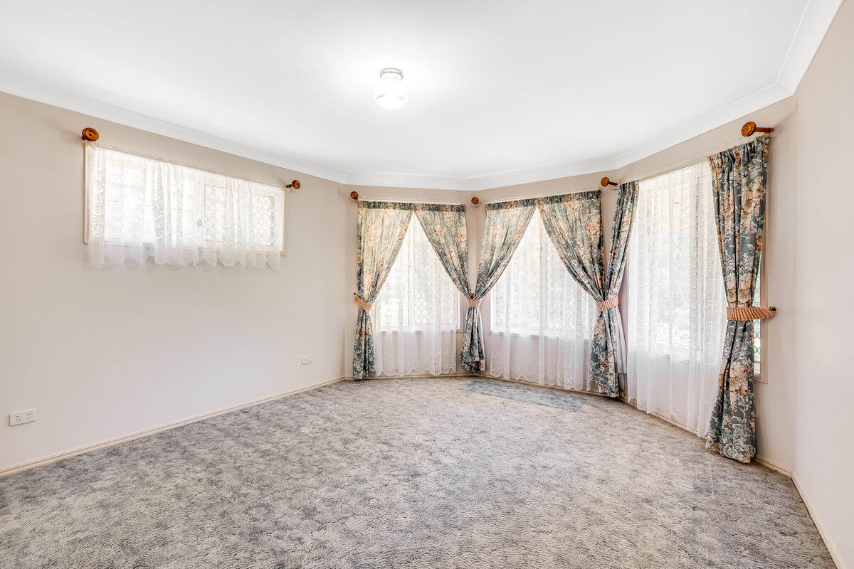 7 Littleton Drive, Highfields QLD 4352, Highfields - Thumbnail 3