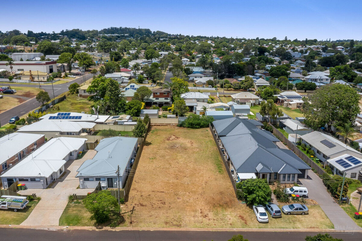 Lot 13 & 14 / 2C Waverley Street, North Toowoomba QLD 4350, North Toowoomba - Thumbnail 6