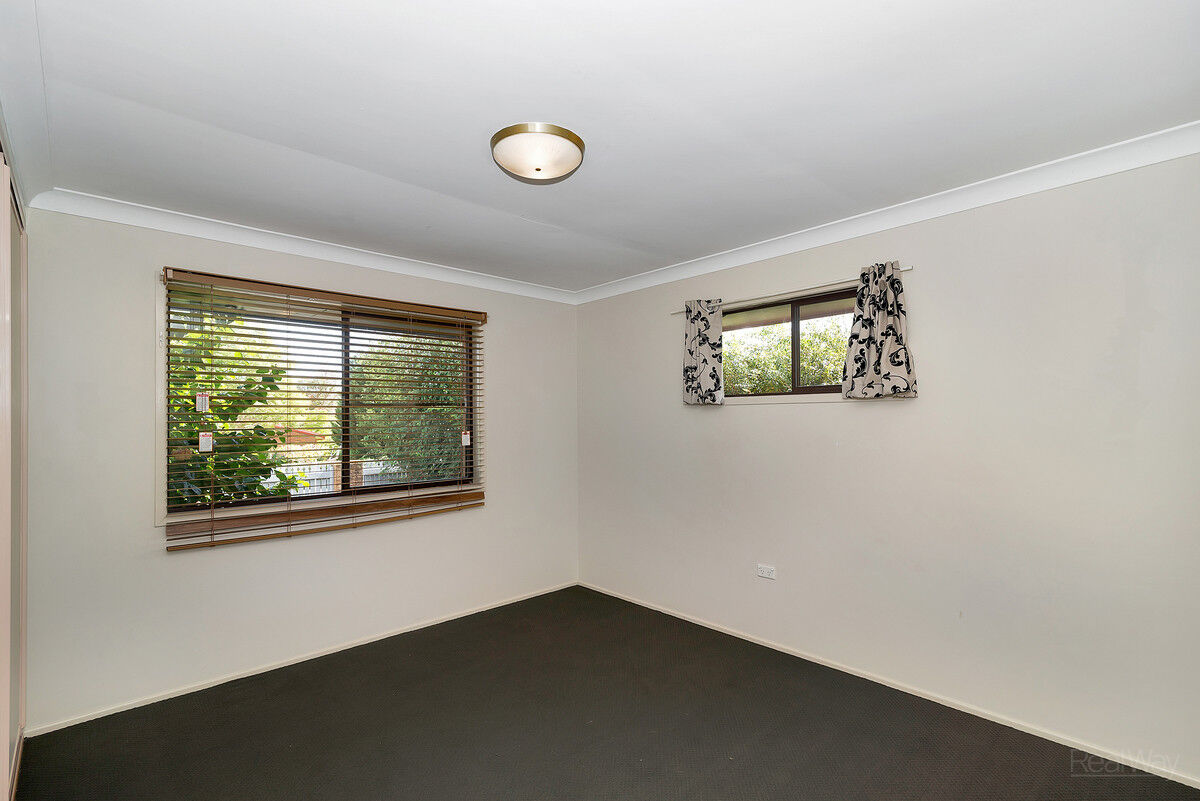 186 Tor Street, ROCKVILLE QLD 4350, Rockville - Thumbnail 6