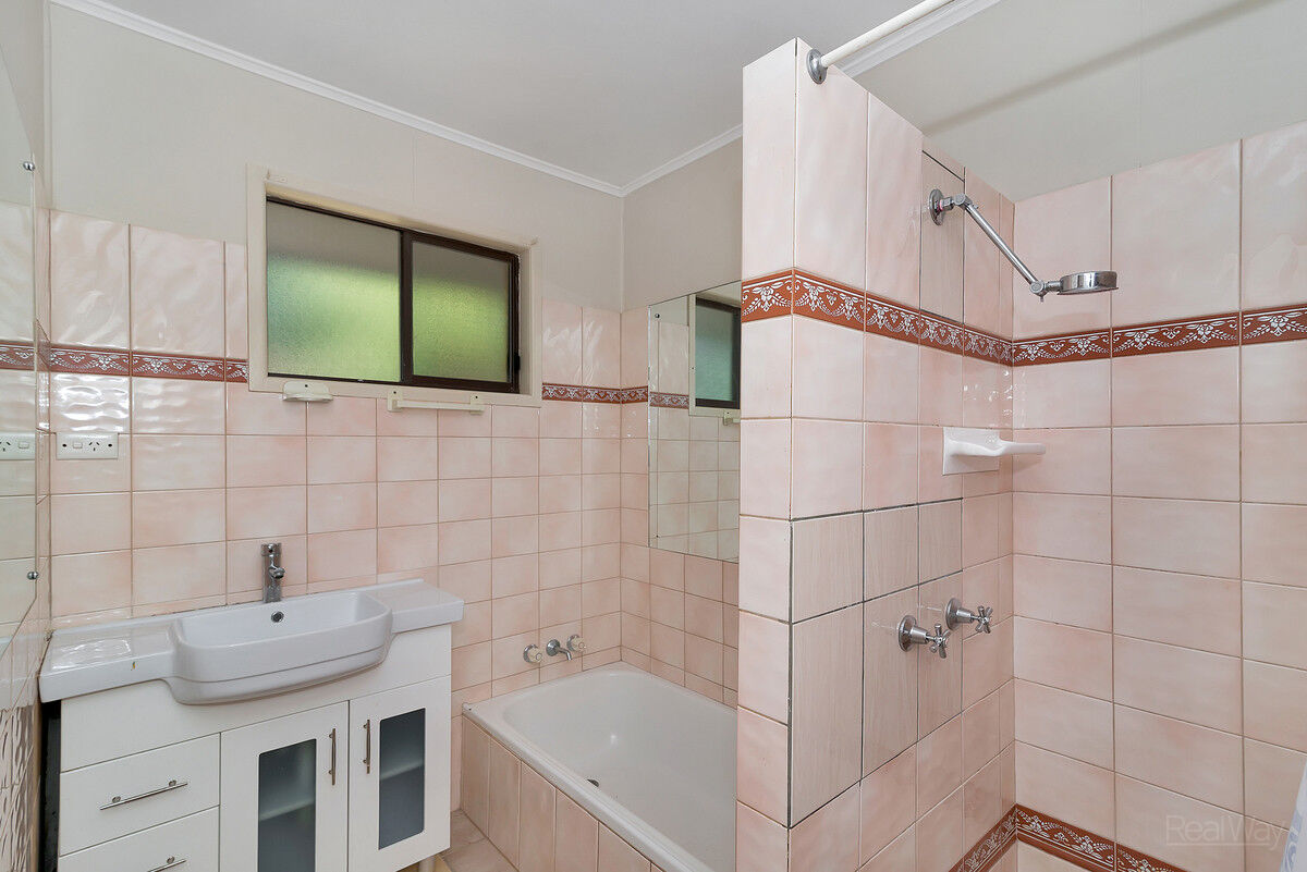 186 Tor Street, ROCKVILLE QLD 4350, Rockville - Thumbnail 7