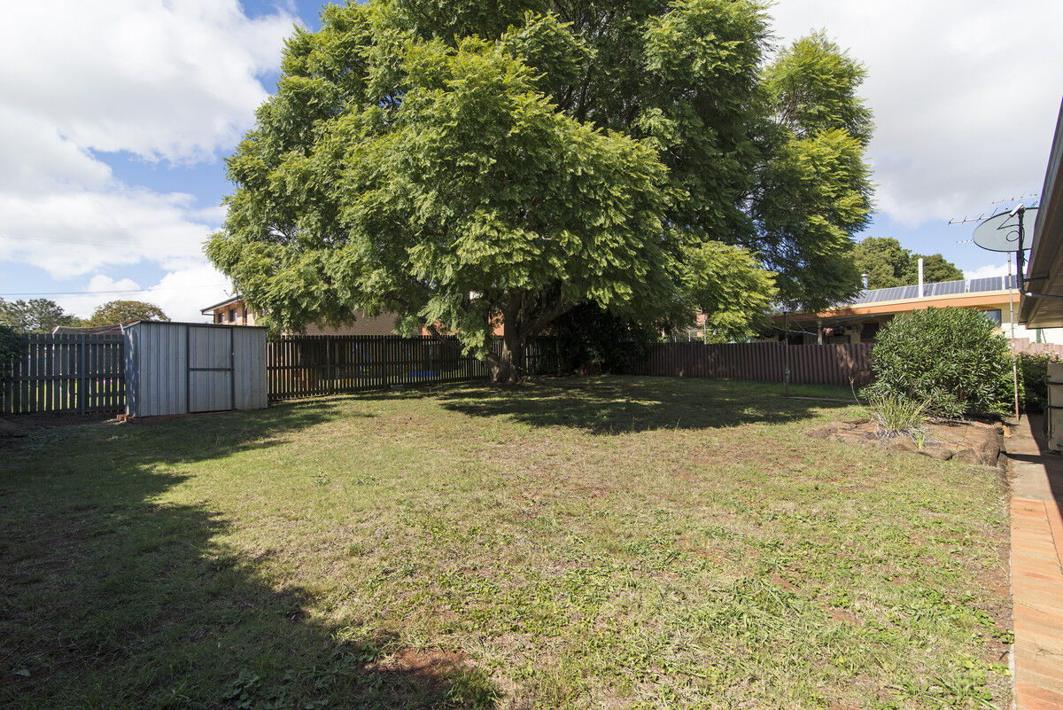 186 Tor Street, ROCKVILLE QLD 4350, Rockville - Thumbnail 8