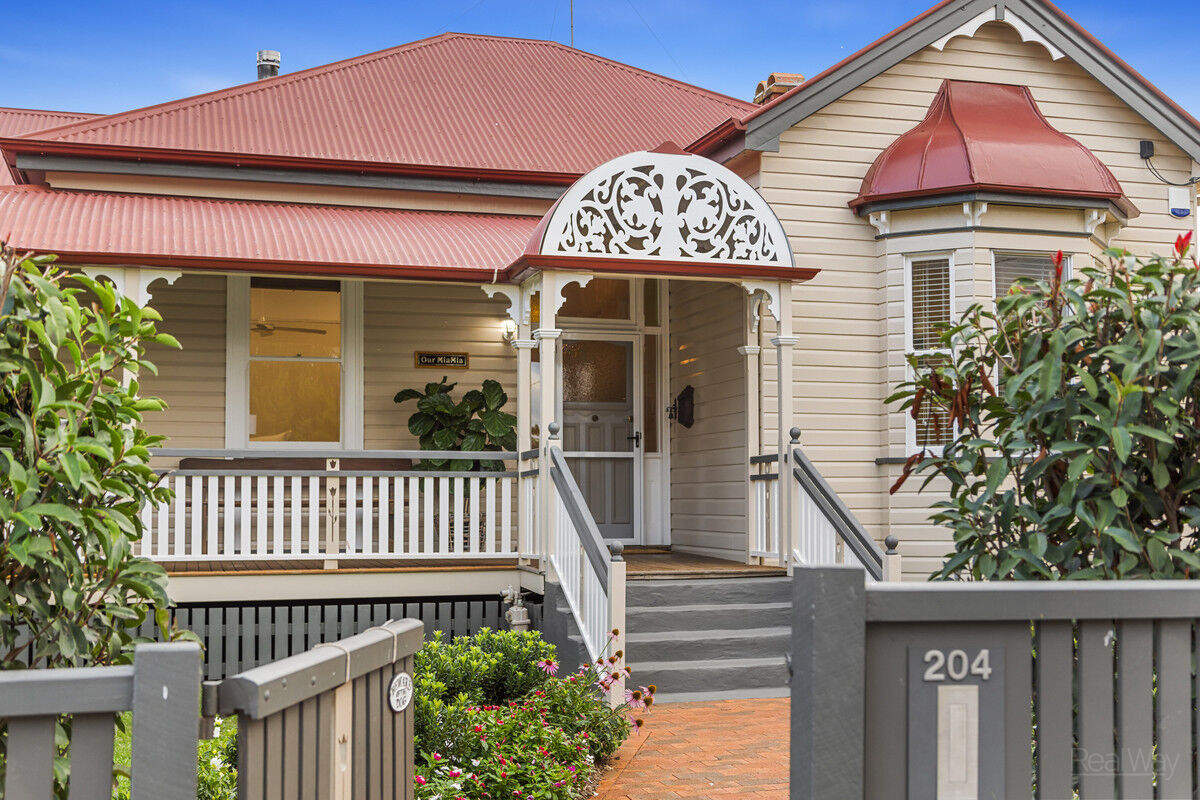 204 Campbell Street, Newtown QLD 4350, Newtown - Thumbnail 2