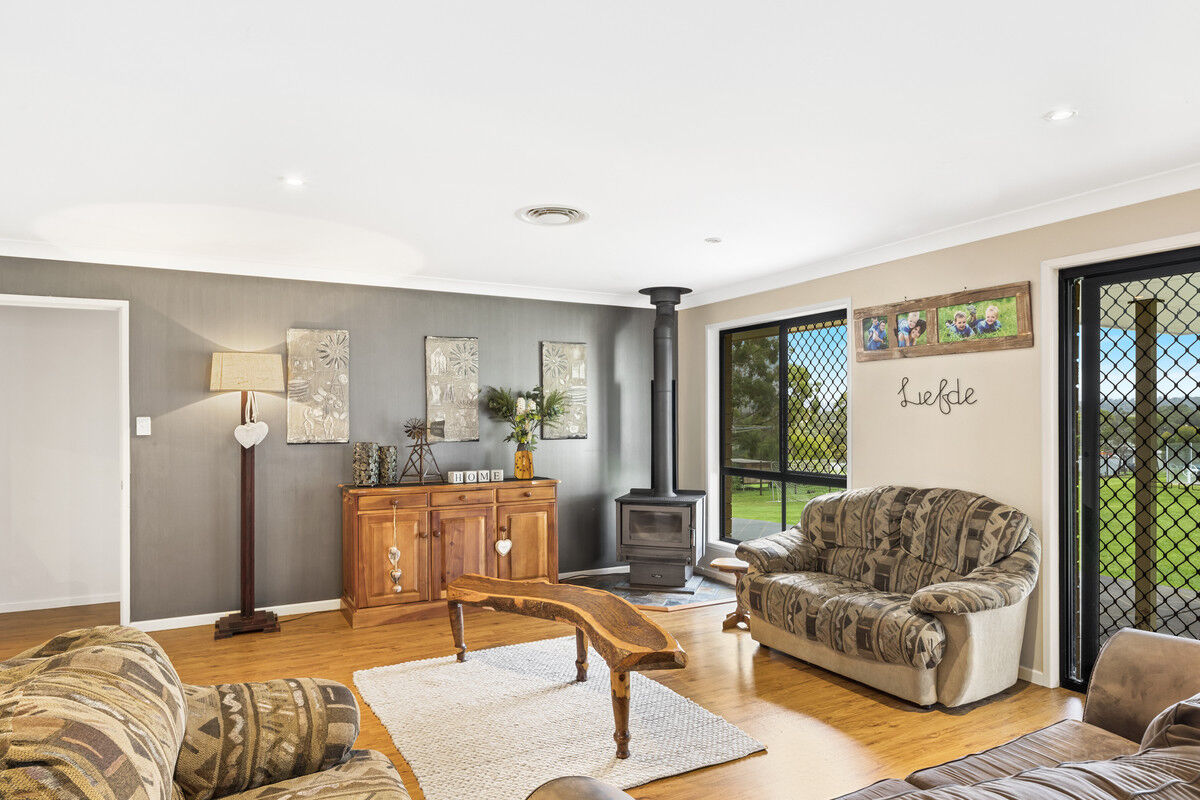 51 Peters Road, Meringandan West QLD 4352, Meringandan West - Thumbnail 5