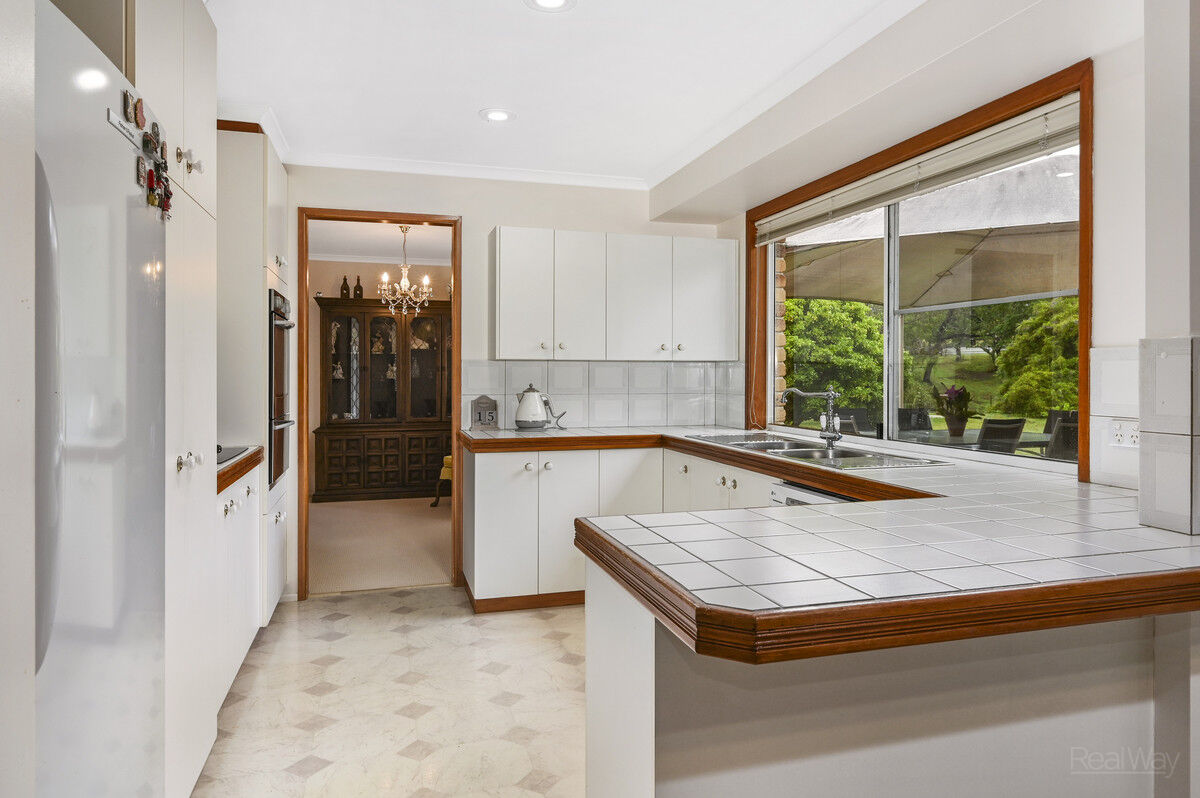 24 Stewart Street, Withcott QLD 4352, Withcott - Thumbnail 5