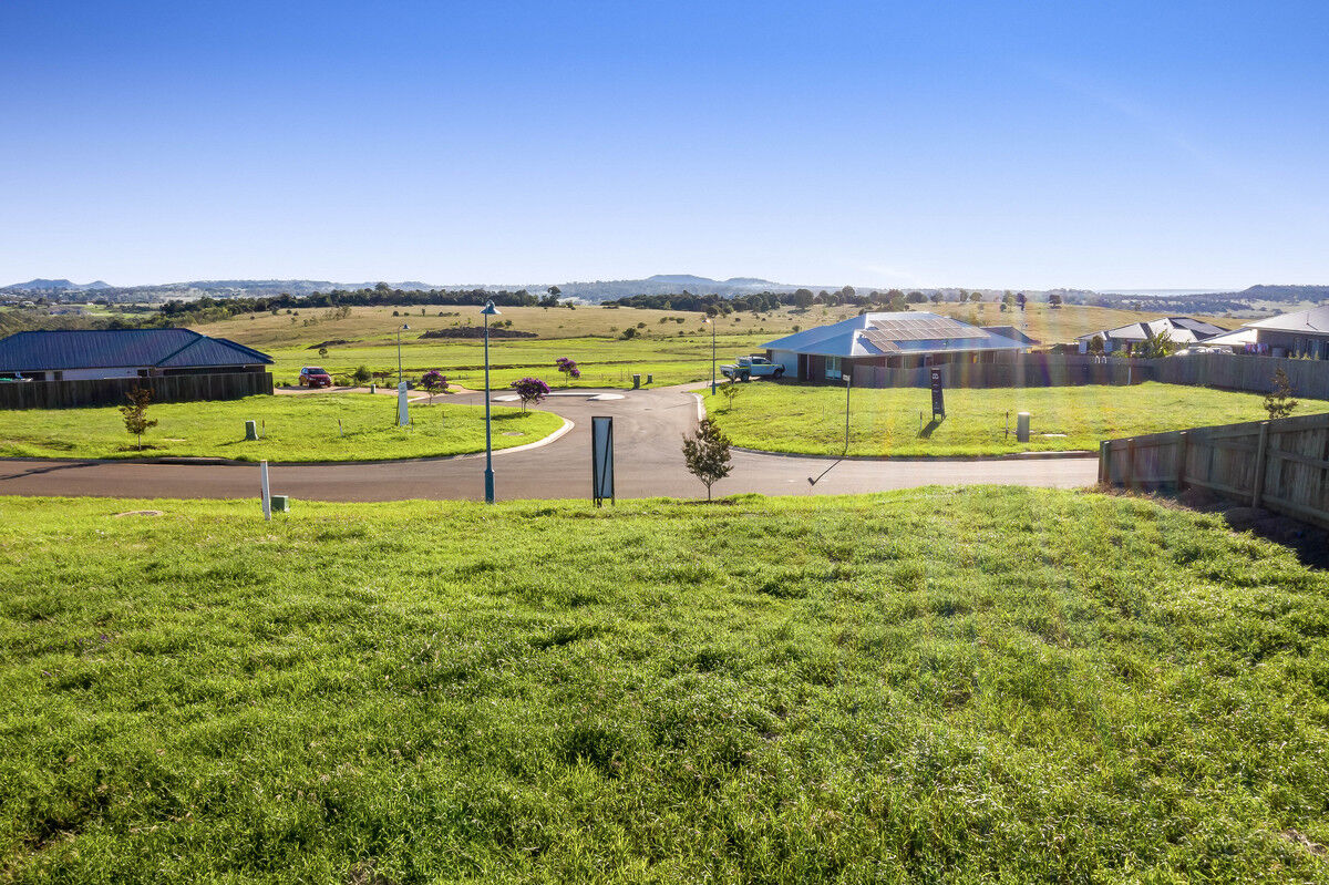 12 Macgregor Avenue, Highfields QLD 4352, Highfields - Thumbnail 4
