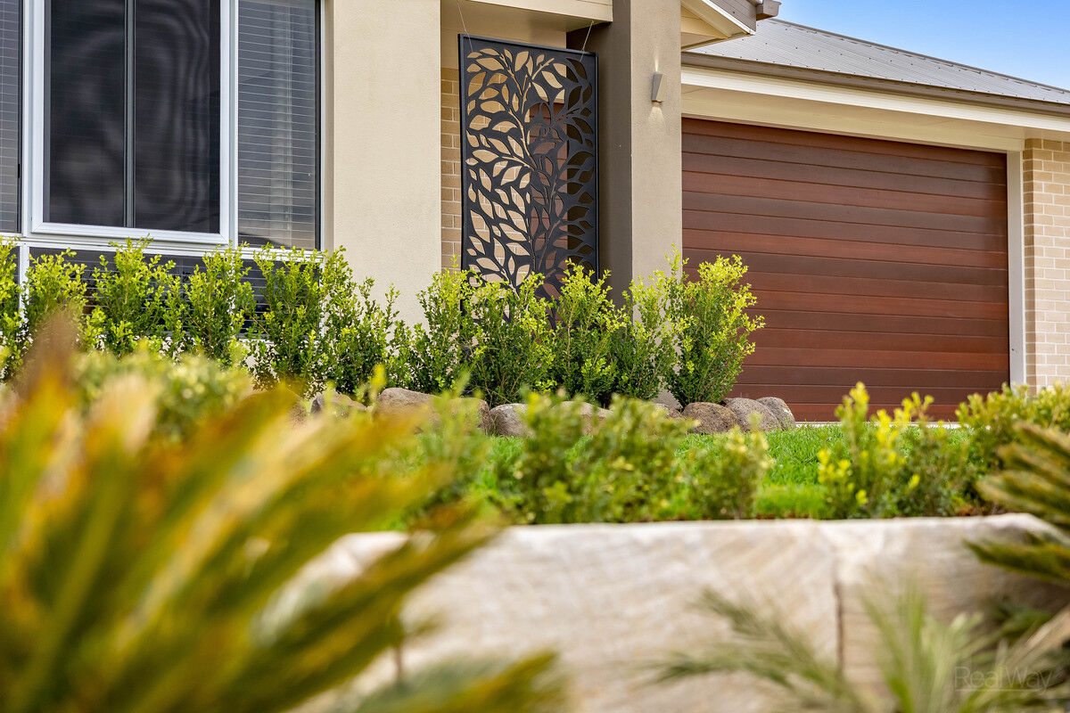 24 Rosella Gardens Drive, Meringandan West QLD 4352, Meringandan West - Thumbnail 2
