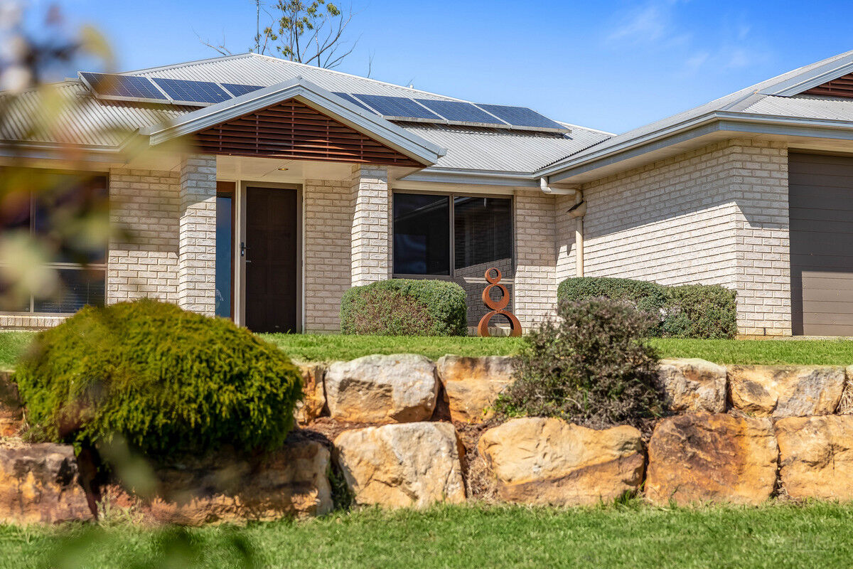 38 Smythe Drive, Highfields QLD 4352, Highfields - Thumbnail 2