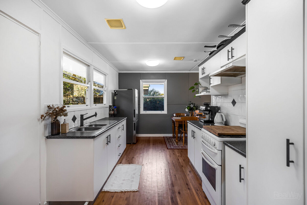 14 Gleeson Crescent, Harlaxton QLD 4350, Harlaxton - Thumbnail 4
