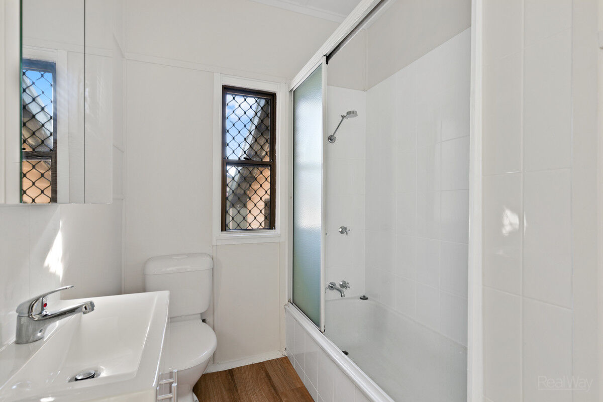 21 Elizabeth Street, South Toowoomba QLD 4350, South Toowoomba - Thumbnail 5