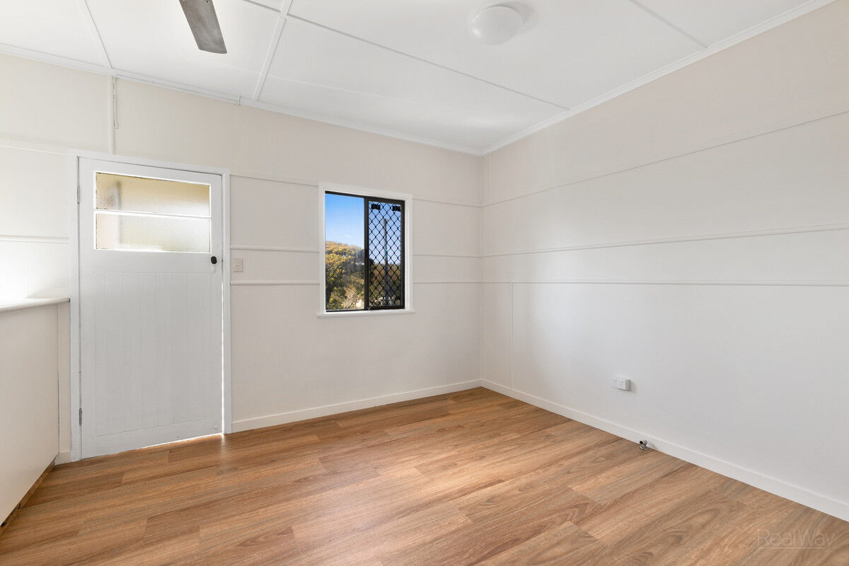 21 Elizabeth Street, South Toowoomba QLD 4350, South Toowoomba - Thumbnail 3