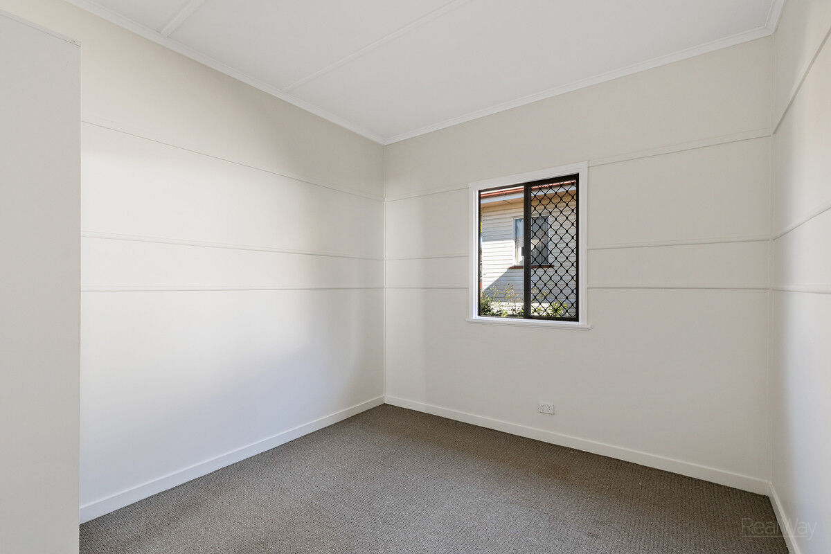 21 Elizabeth Street, South Toowoomba QLD 4350, South Toowoomba - Thumbnail 8