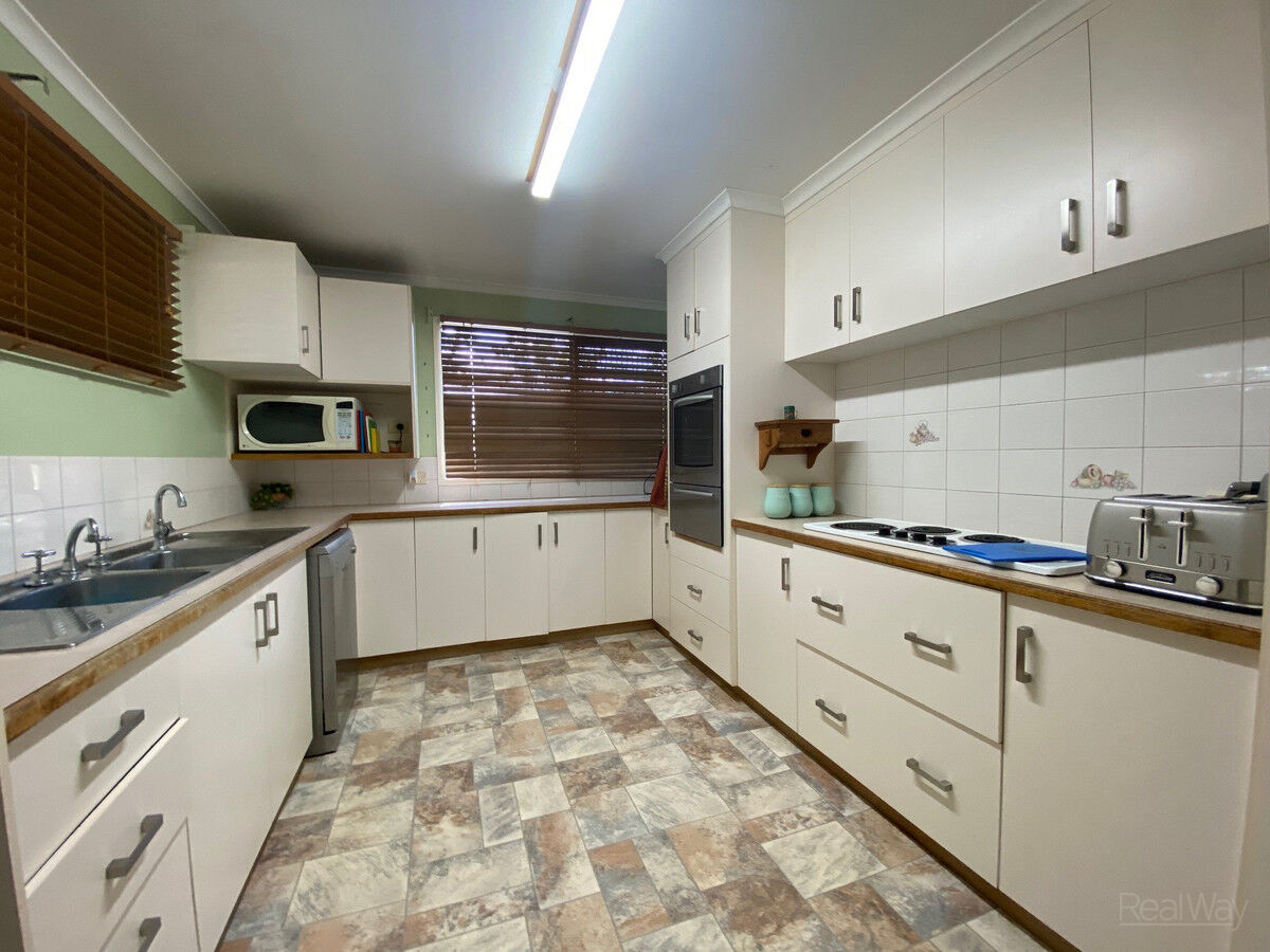 2 Wrights Road, Helidon QLD 4344, Helidon - Thumbnail 3