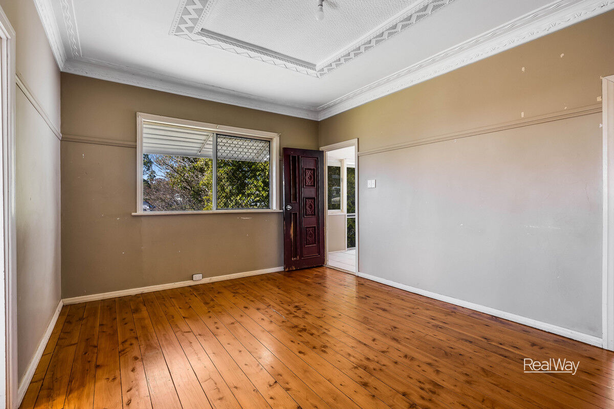 11 Berry Street, Wilsonton QLD 4350, Wilsonton - Thumbnail 5