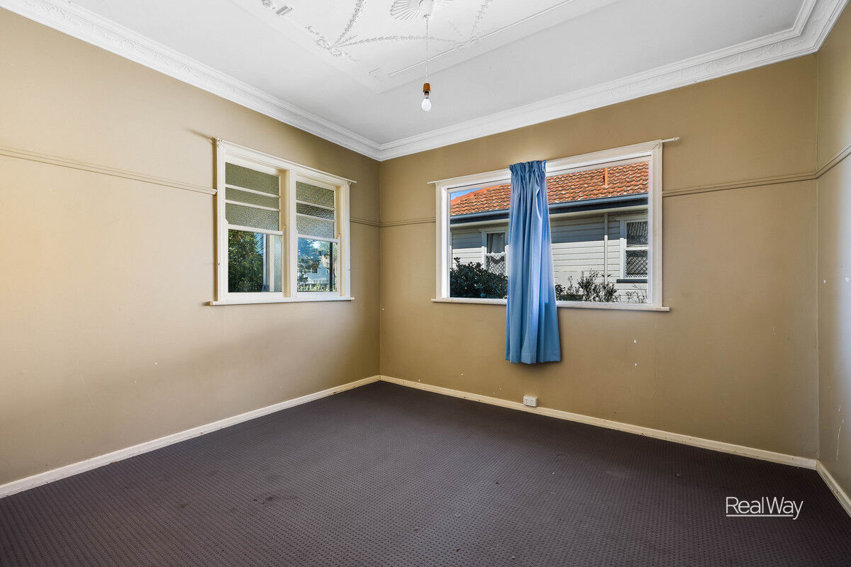 11 Berry Street, Wilsonton QLD 4350, Wilsonton - Thumbnail 6