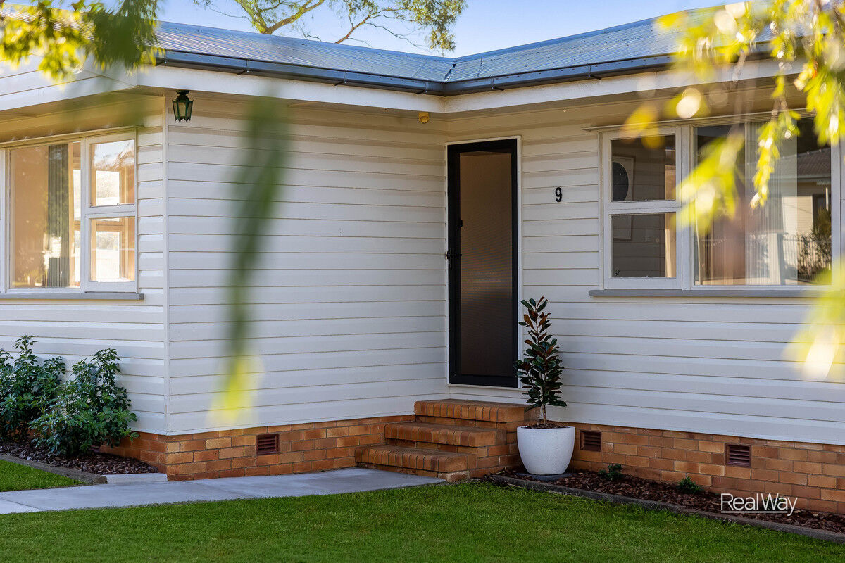 9 Wilma Street, Centenary Heights QLD 4350, Centenary Heights - Thumbnail 2