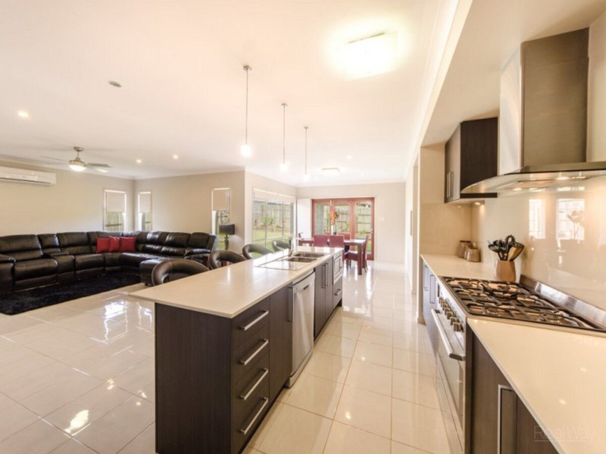 2 Minack Court, Kleinton QLD 4352, Kleinton - Thumbnail 2