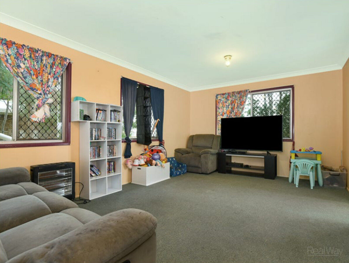 12 Weise Street, Oakey QLD 4401, Oakey - Thumbnail 3