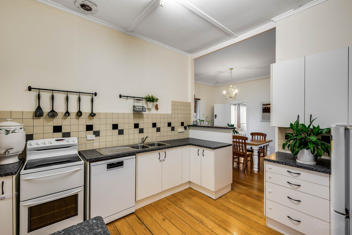 107 Ruthven Street, Harlaxton QLD 4350, Harlaxton - Thumbnail 4