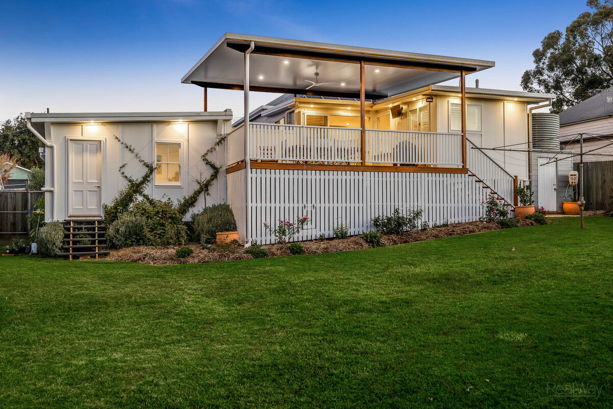 13 Seaton Street, South Toowoomba QLD 4350, South Toowoomba - Thumbnail 2