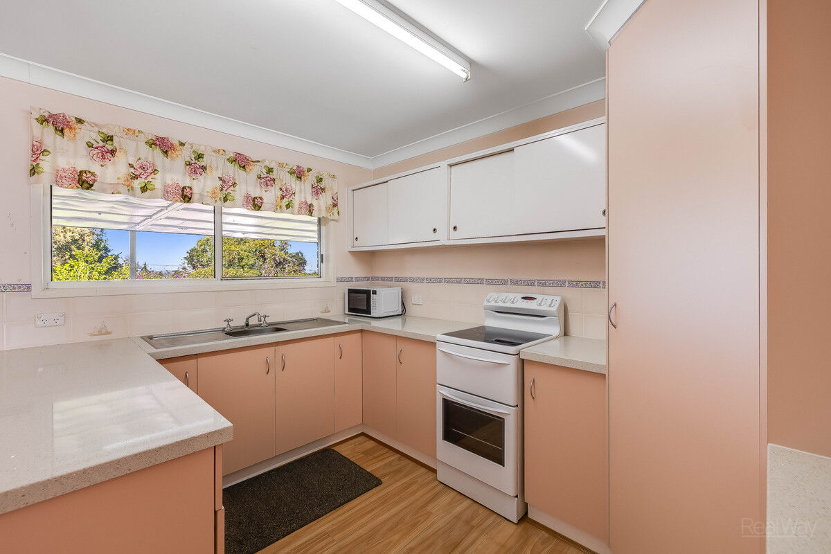 110 Hursley Road, Newtown QLD 4350, Newtown - Thumbnail 4