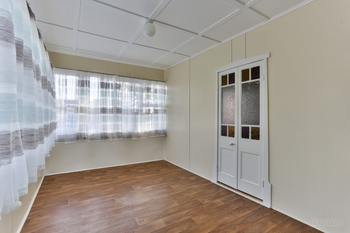 73 Ruthven Street, Harlaxton QLD 4350, Harlaxton - Thumbnail 4