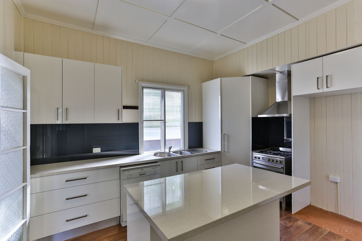 73 Ruthven Street, Harlaxton QLD 4350, Harlaxton - Thumbnail 2