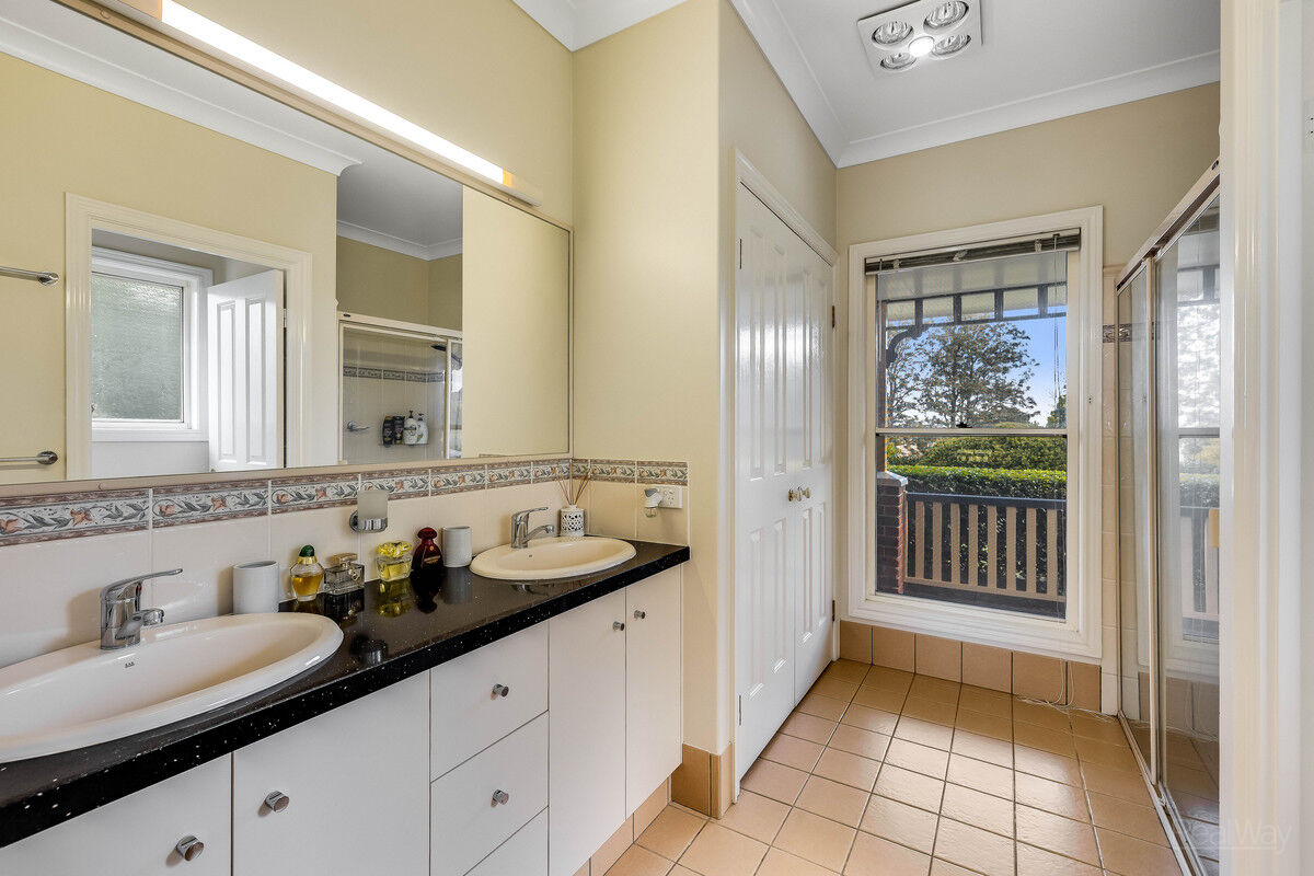 2 Brookton Avenue, Highfields QLD 4352, Highfields - Thumbnail 4