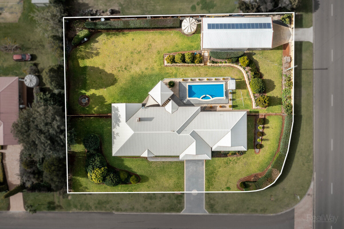2 Brookton Avenue, Highfields QLD 4352, Highfields - Thumbnail 5