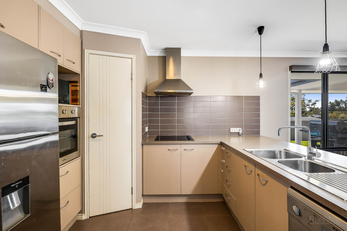 26 Aruma Drive, Oakey QLD 4401, Oakey - Thumbnail 2