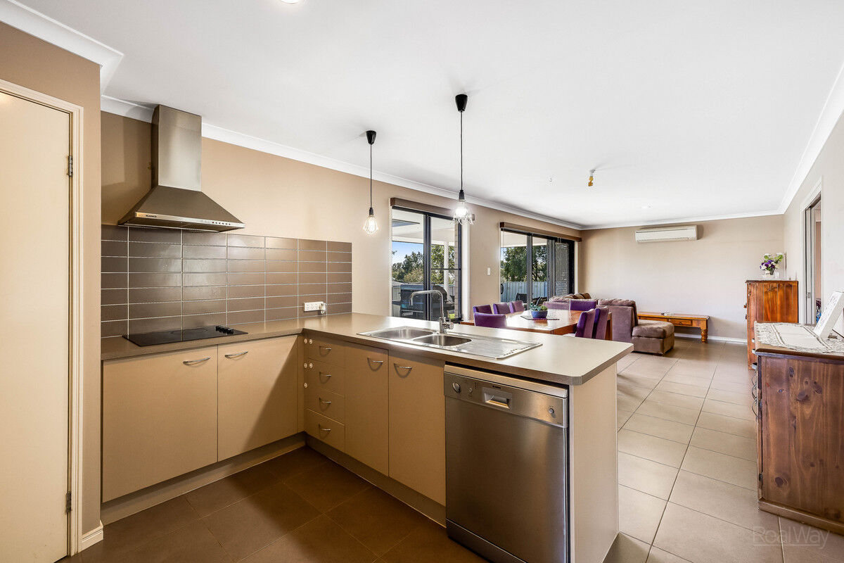 26 Aruma Drive, Oakey QLD 4401, Oakey - Thumbnail 3